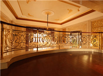 <b>富贵牡丹铜扶手</b>